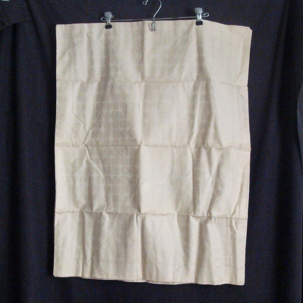 NWOT Pair of WESTONE 100% Cotton Standard Pillow Shams